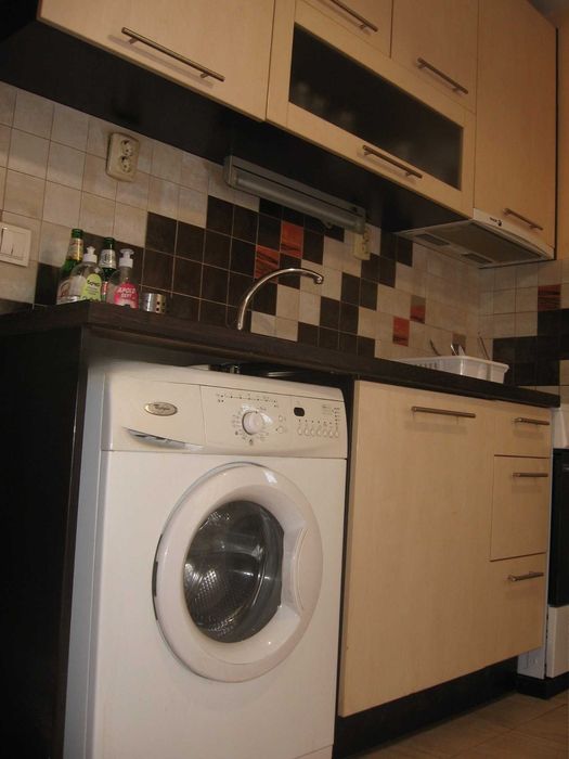 Дава се под наем Тристаен апартамент в София, Център - 91 кв.м за 750 € - Снимка #15