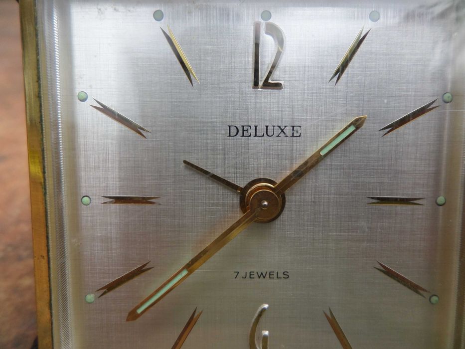 Ceas mecanic Deluxe stare foarte buna de functionare vintage,superb