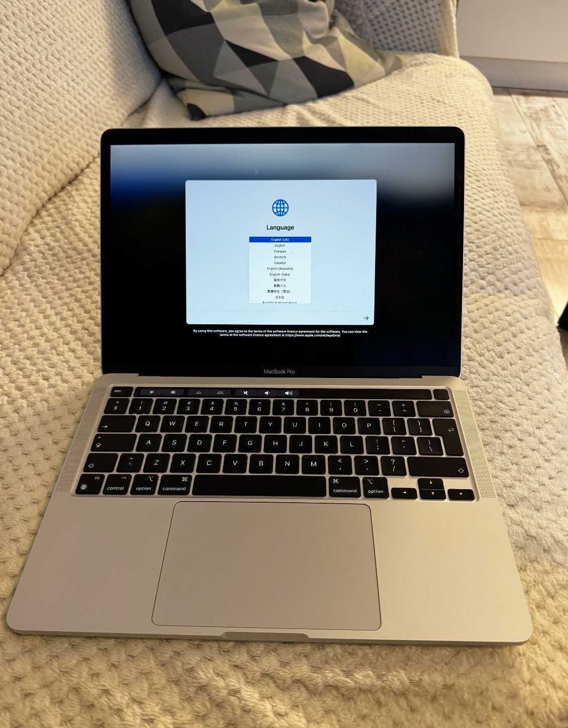 Apple MacBook Pro М2 13‑инча с чип M2 (модел от 2022 г.) - Touchbar