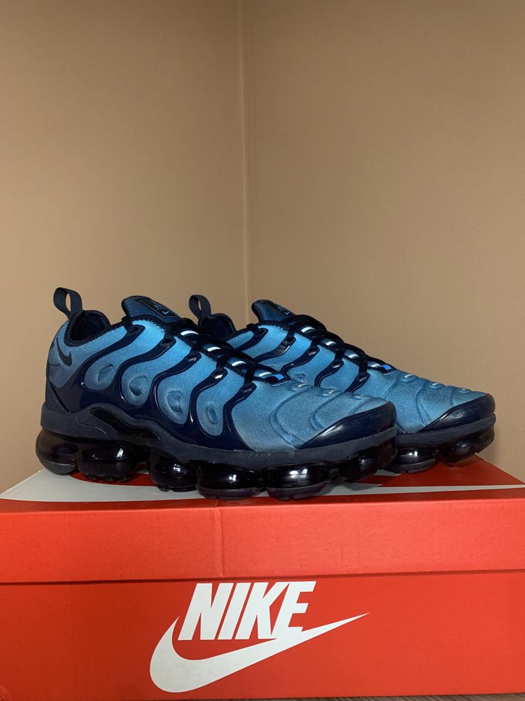 [SOLD] Nike Air Vapormax Plus Obsidian