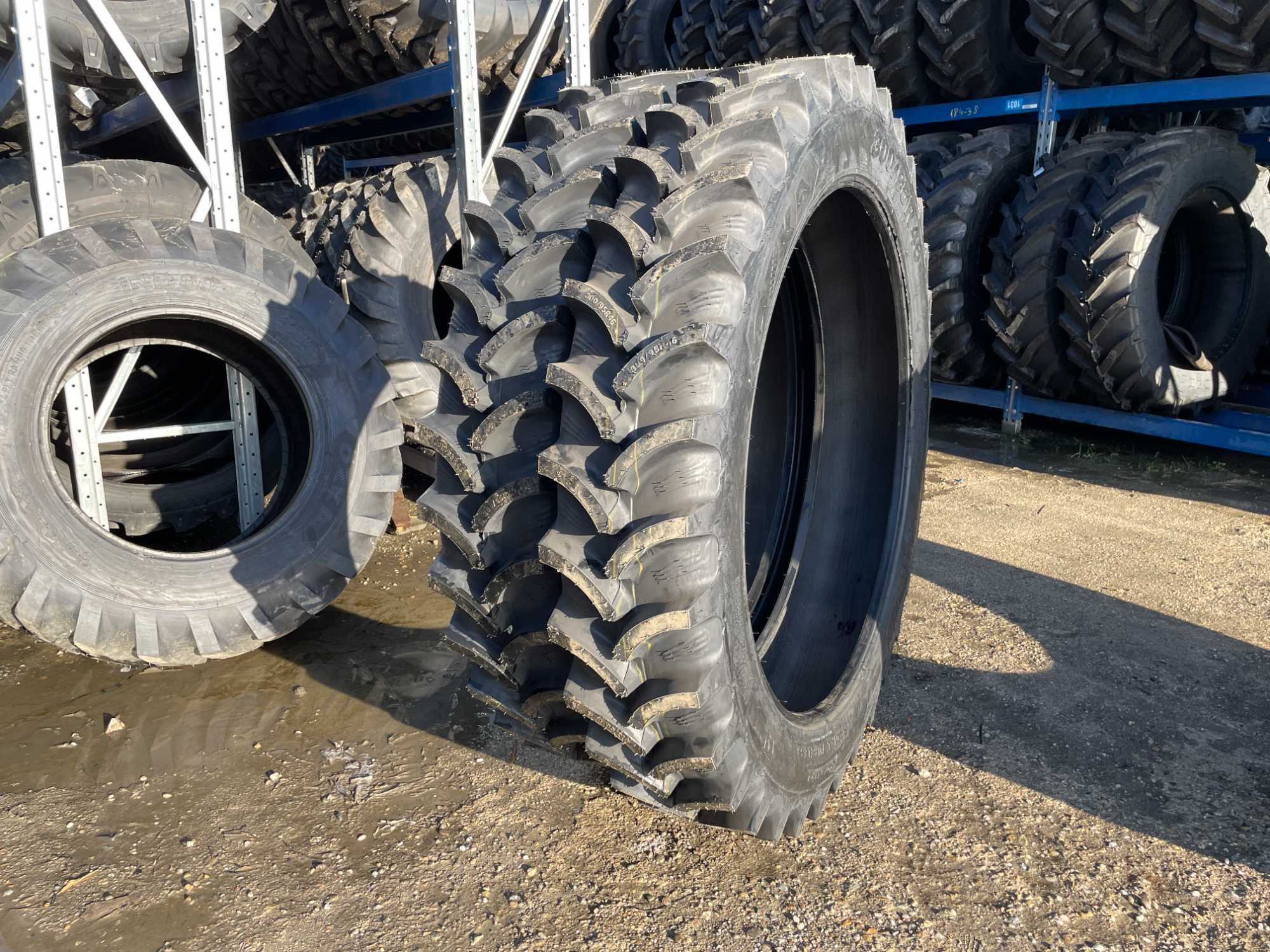 300/95R46 marca OZKA anvelope radiale noi pentru tractor legumicol