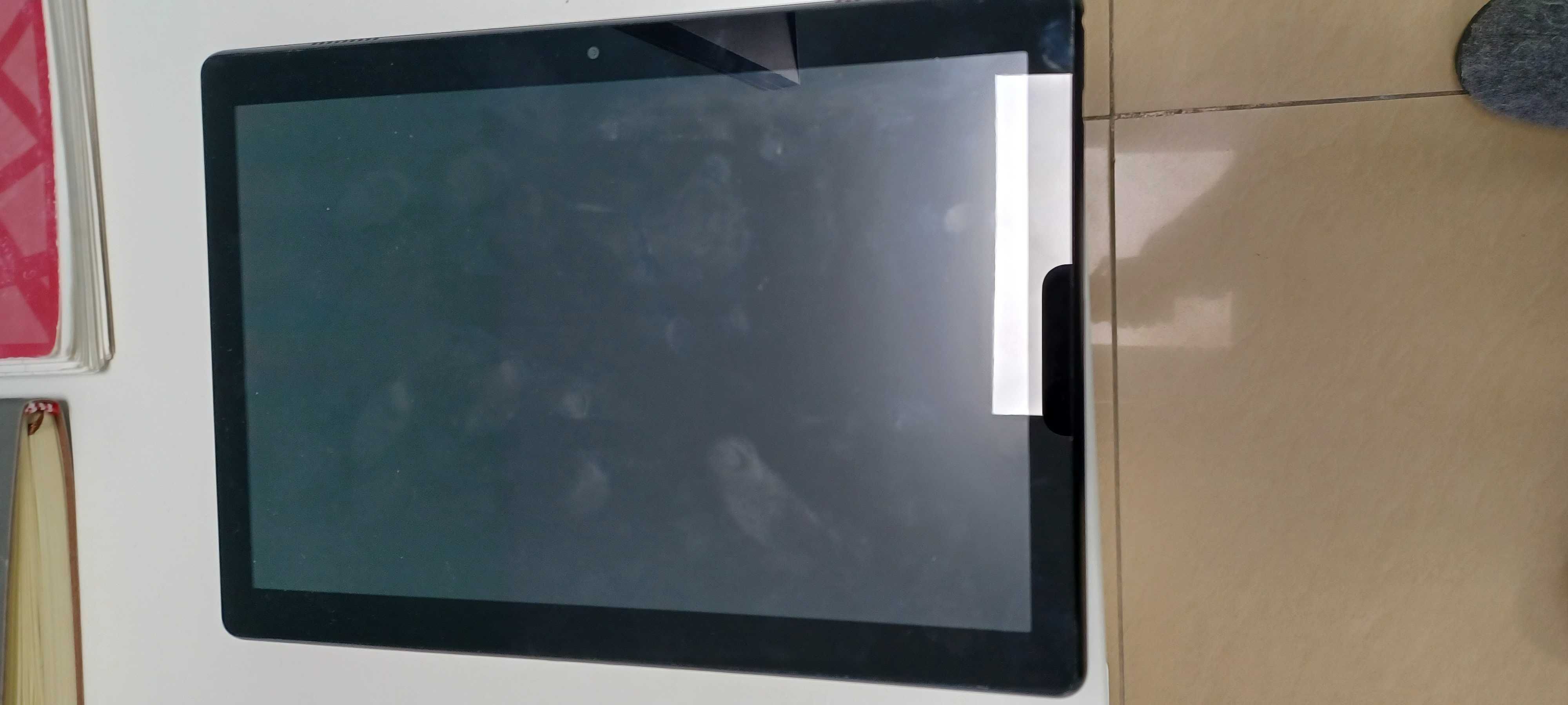 Таблет Lenovo Tab M10 TB-X505L, 10.1", Quad-Core 2 GHz, 2GB RAM, 16GB