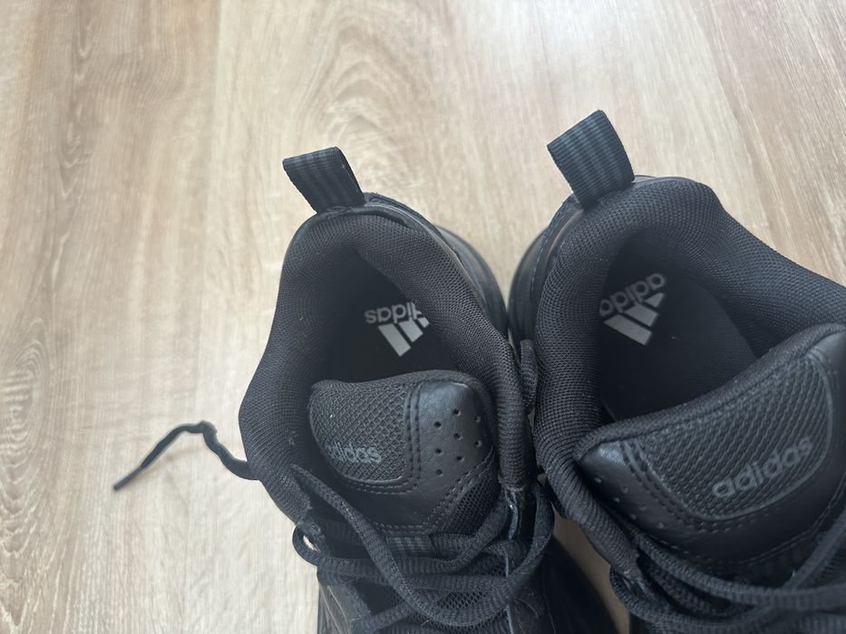 Адидас унисекс маратонки