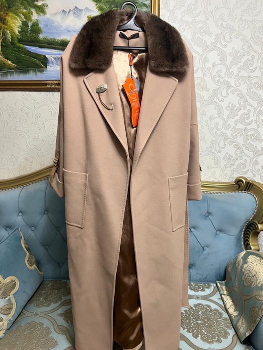 ПАЛЬТО новое срочно продам