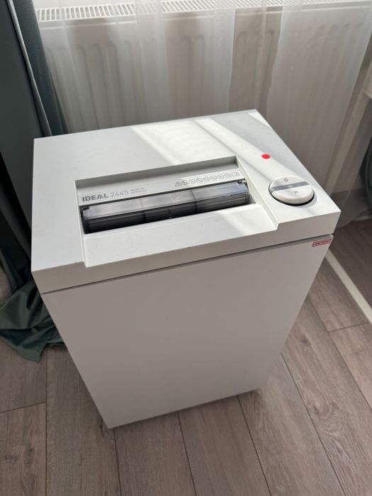 Distrugator documente/ carduri