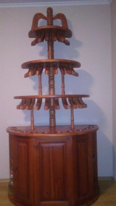 Стелаж за вино от естествено дърво