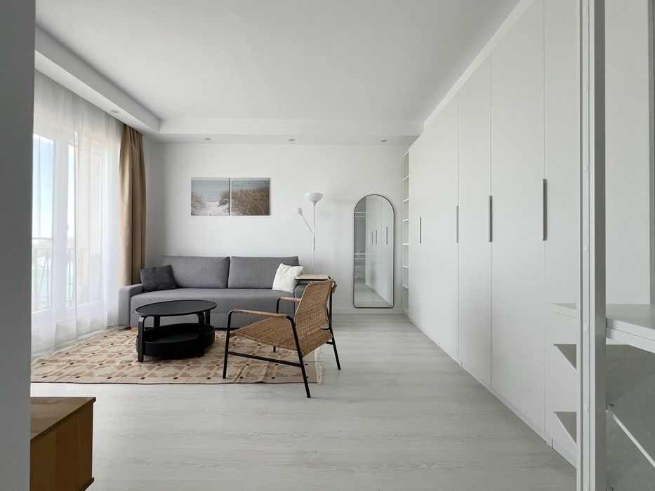 Garsonieră nouă de închiriat + loc parcare, Complex Cosmopolis