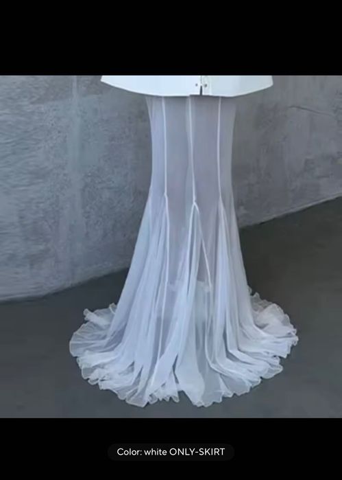 Прозрачна тюлена пола