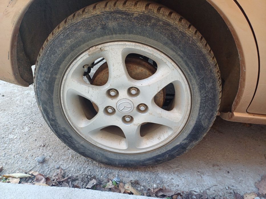 Мазда Примаси 1.8 бинзин цял за части