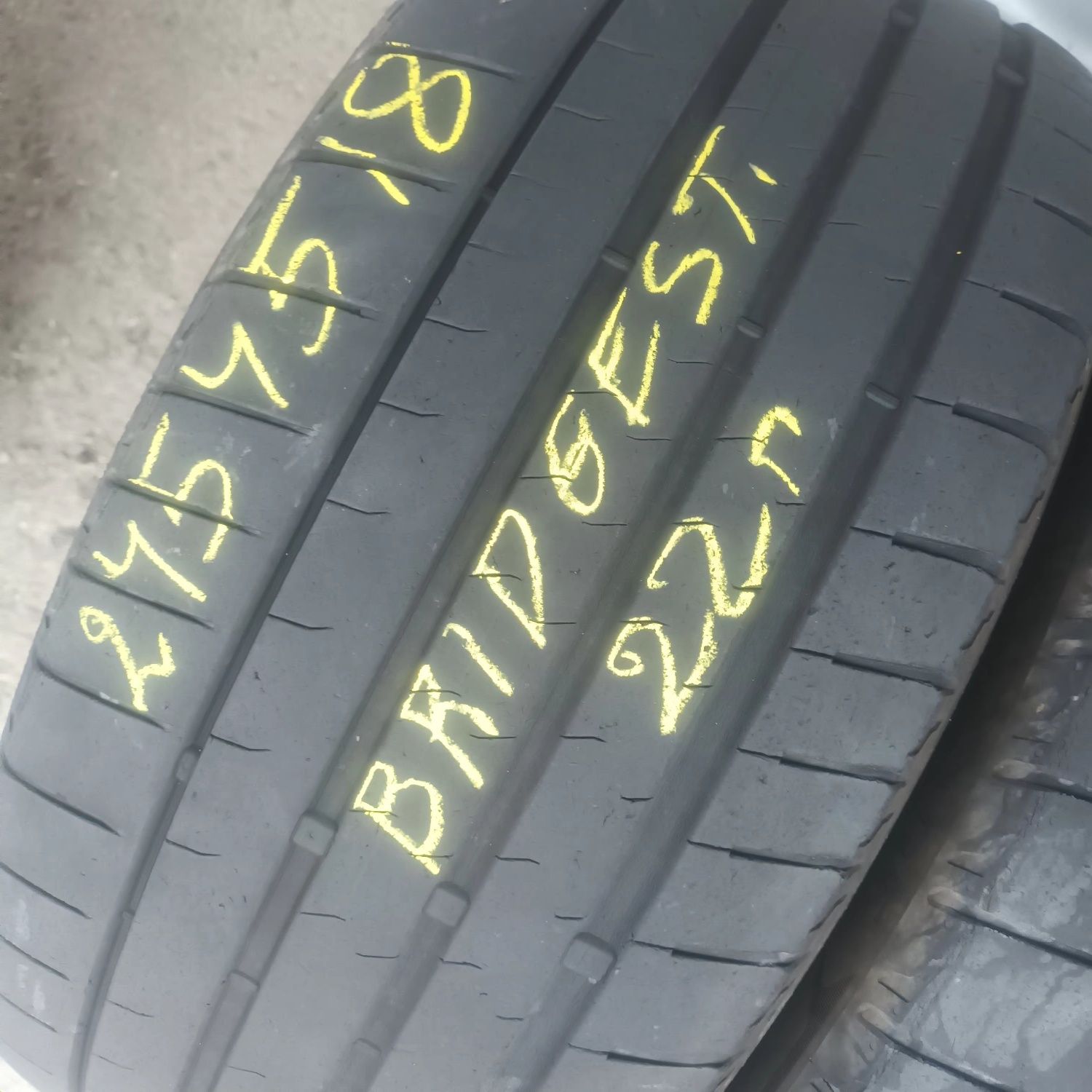 245 45 18 BRIDGESTONE 2бр.летни дот 2022г