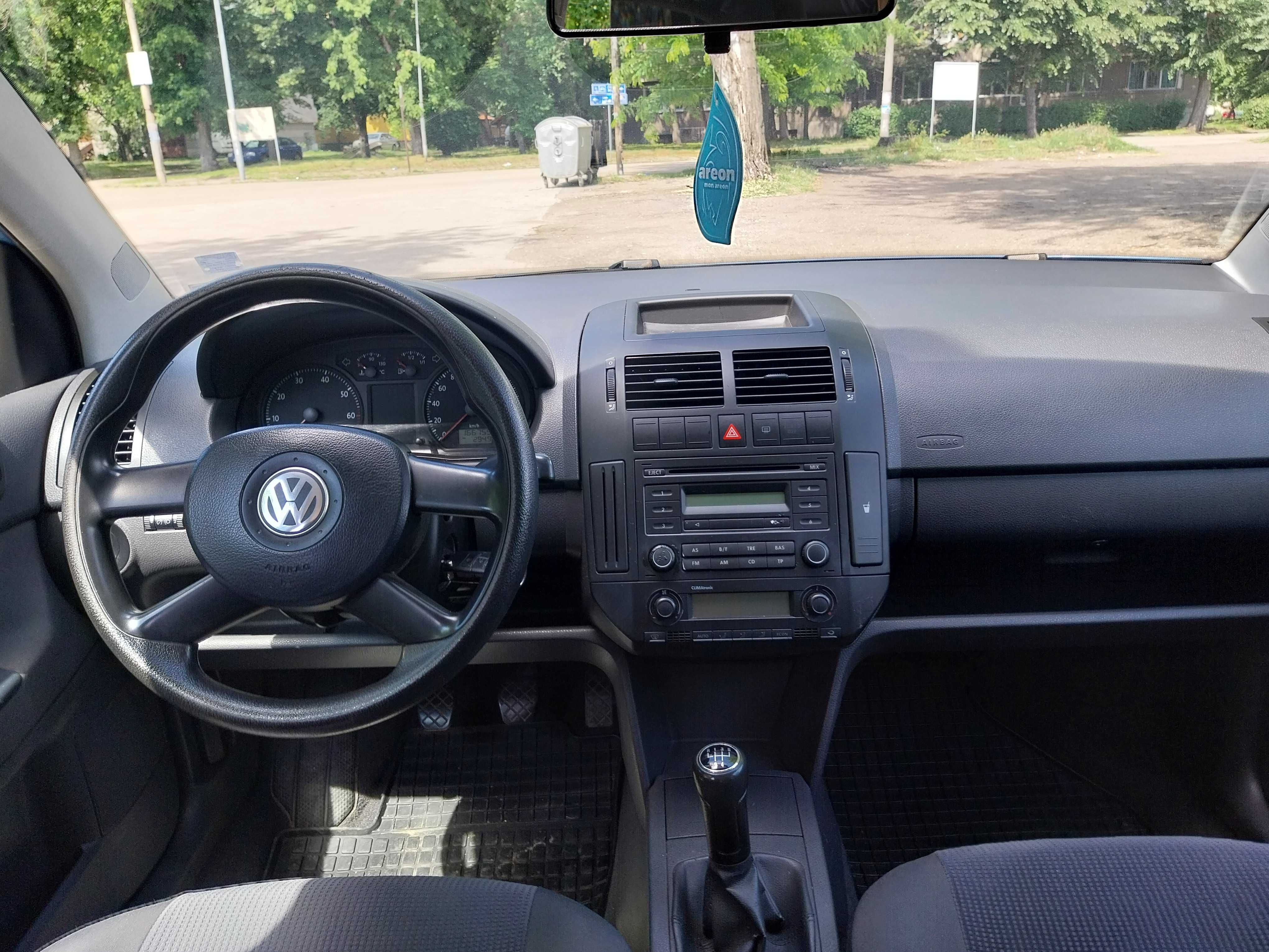 VW Polo 1,4  Колата е добре поддържана. Газ/бензин, икономична.
