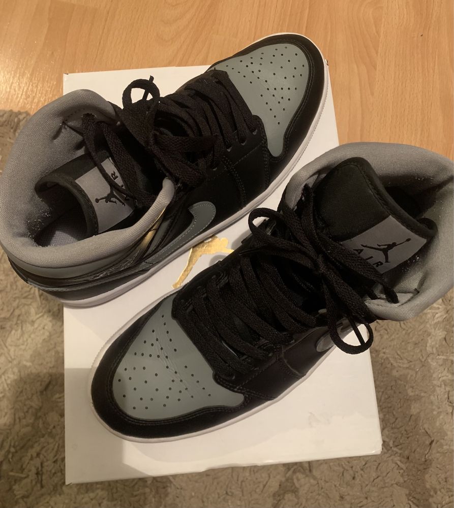 Jordan 1 Mid Particle Grey 41