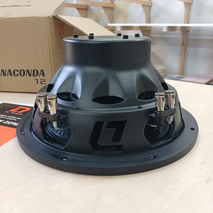 Продам SQ сабвуфер(самбуфер) DL Audio Anaconda 12