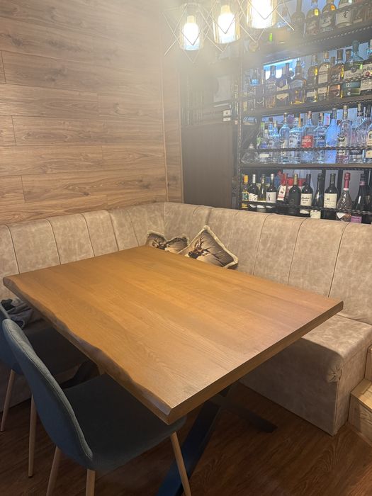 Трапезна дъбова маса