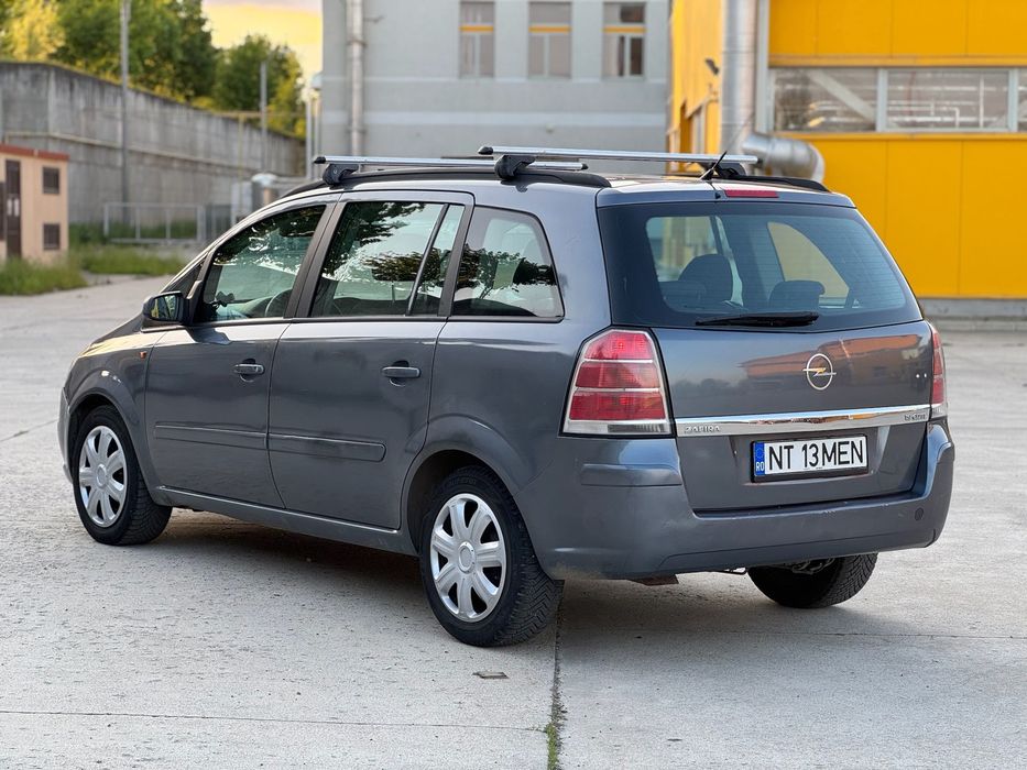Opel Zafira 1.9 Diesel 7 Locuri 120 C.P 6 Trepte