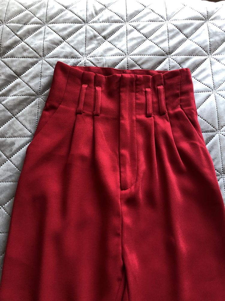 Pantalon damă Stradivarius