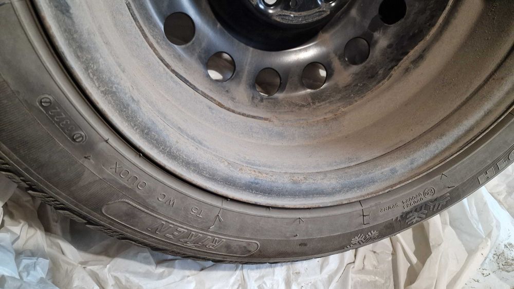 Hyundai elantra 2023 jante tabla 16"