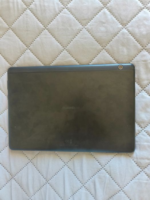 Планшет Huawei mediaPad T5