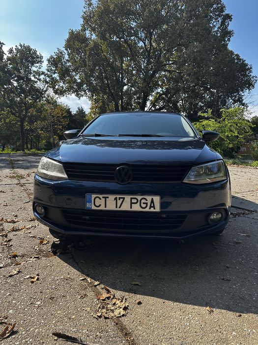 VW Jetta 2013  1.4TSI 122CP DSG  210.000km