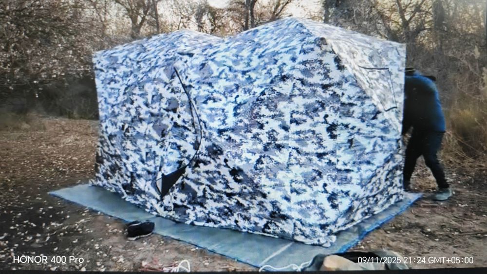 Палатка трёхслойная для зимней рыбалки. Новая