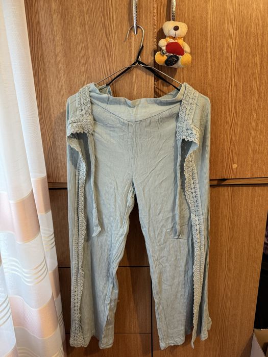 Pantaloni de vara turcoaz