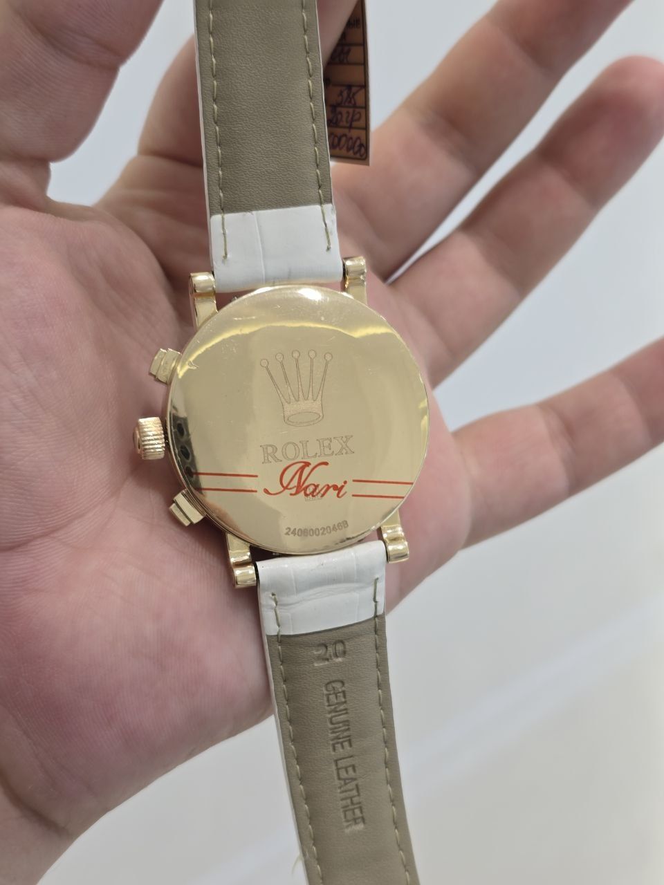 Золотые часы Rolex Daytona в женчужном циферблате