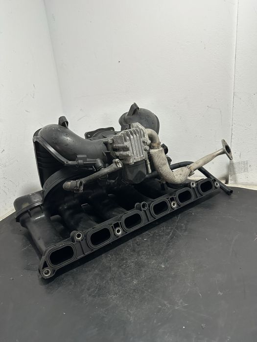 Galerie admisie BMW Seria 3 E90 E91 E92 325i 330i 3.0 benzina N53