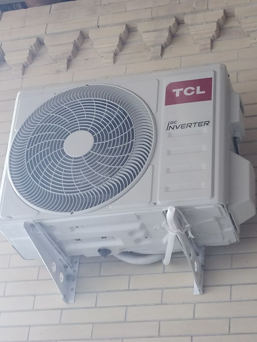 Кандитсанер TCL 18талик инвектир йанги   1 ой ишлаган   срочно 350$ га