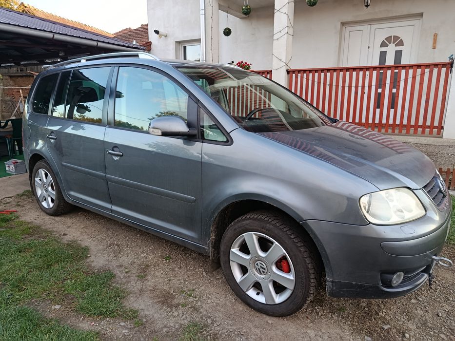 Vând VW TOURAN  2004 2.0 TDI pt dezmembrare sau folosire!