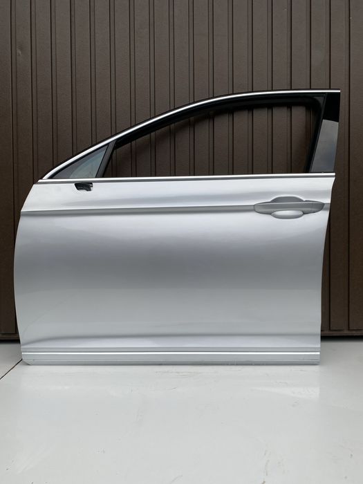 Usa st fata vw Passat B8 cod culoare LA7W 2015-2020