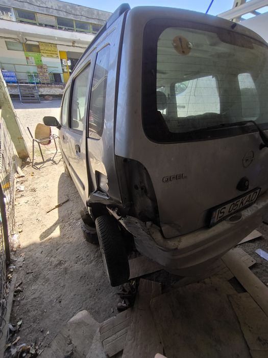 Opel Agila motor 1.2 din 2001