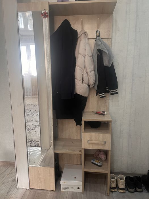 Продам прихожую в хорошем состояний