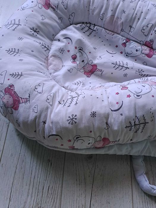 Продавам бебешко гнездо