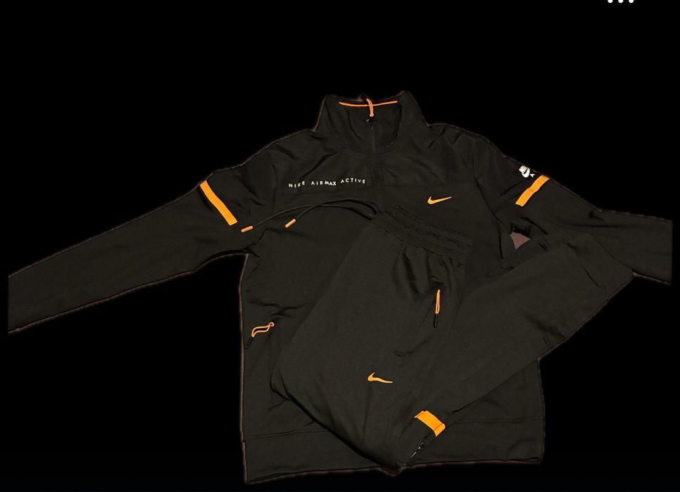 Дрехи на nike air