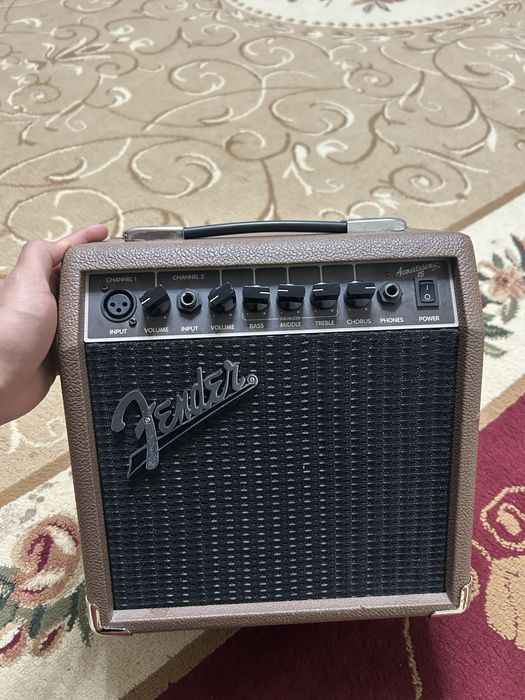 Комбоусилитель для Гитара , марка FENDER