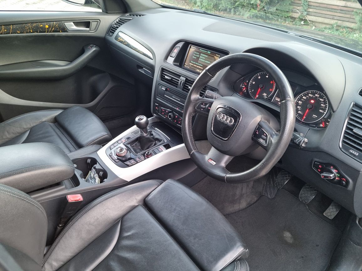 Audi Q5 2 0 diesel  S- line