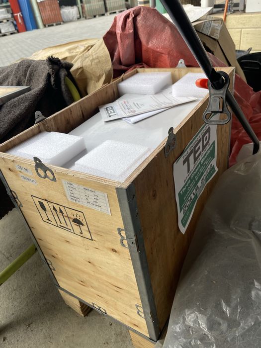 Stabilizator tensiune Servomotor Profesional TED 20 kVa Garantie!