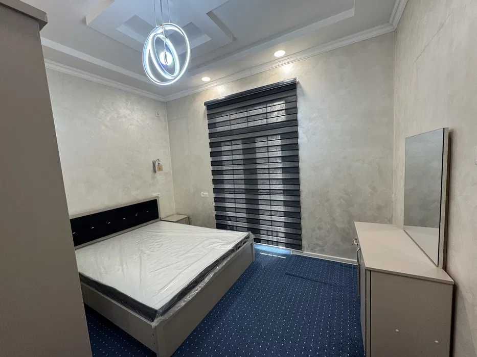 Срочно сдается дом 5 комнат,2 соток.метро Строитель.