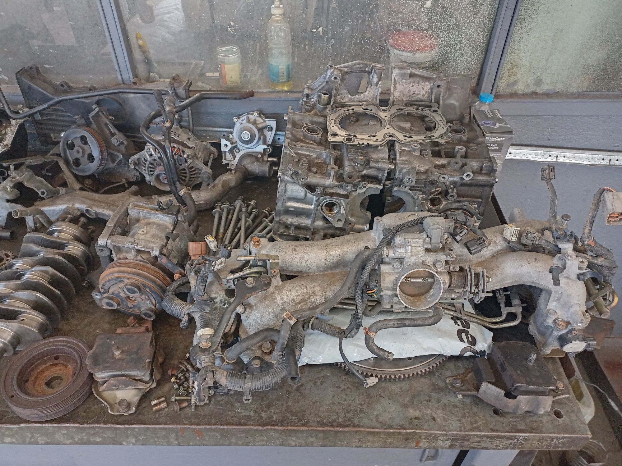 Продавам На Части цял двигател Wrx EJ205 2.0T от Subaru Impreza 225к.с