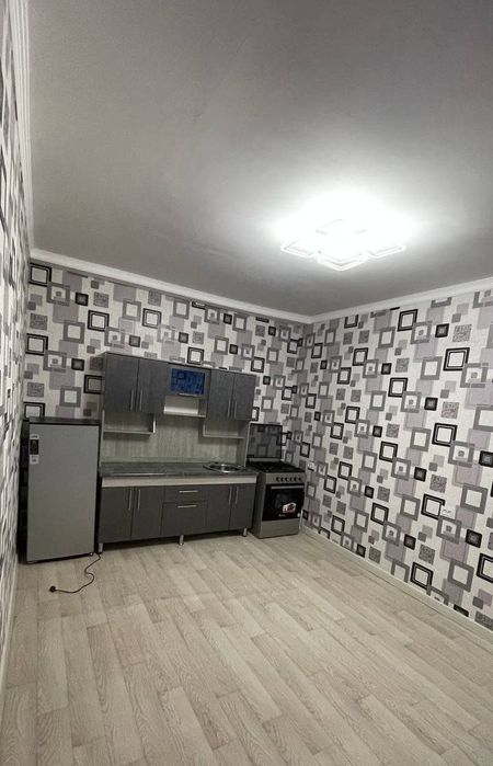 Srochna 4 xonalik yevro katej ijaraga berldi Nurafshon 400$