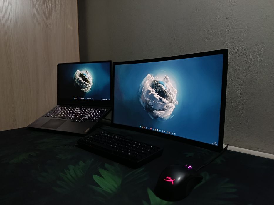 Изогнутый Монитор Samsung 24" Full HD 72hz (4ms)