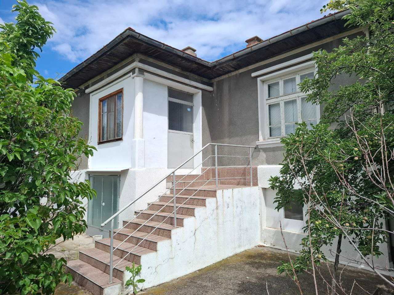 Двуетажна къща в село Ябълково ОТ СОБСТВЕНИК!