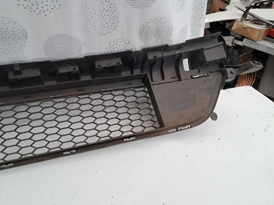 Грил решетка броня Renault Trafik 2018/24г