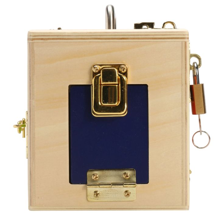 Montessori Lock Box Дървено сандъче Монтесори с метална дръжка