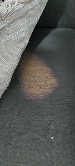 Угловой диван. Серого цвета.