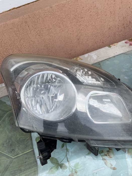 Vand faruri renault koleos 2010