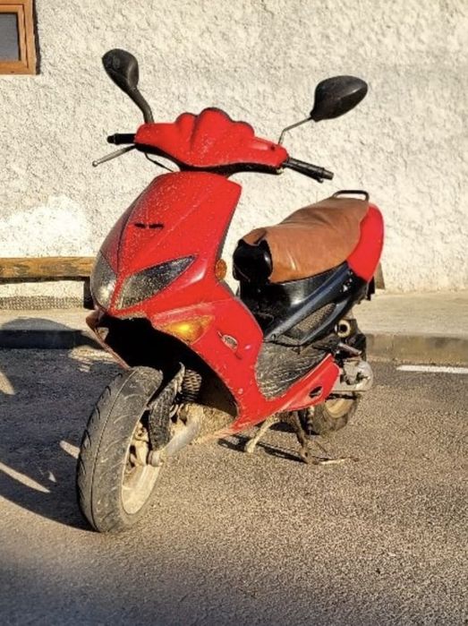 Scuter Peugeot 80cc