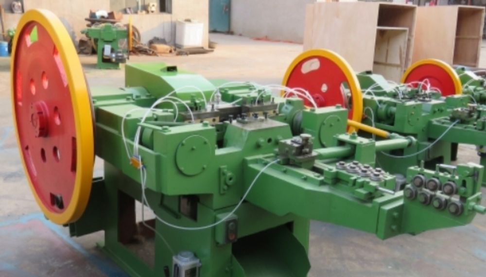 Продаётся срочно рабочий гвоздильный станок