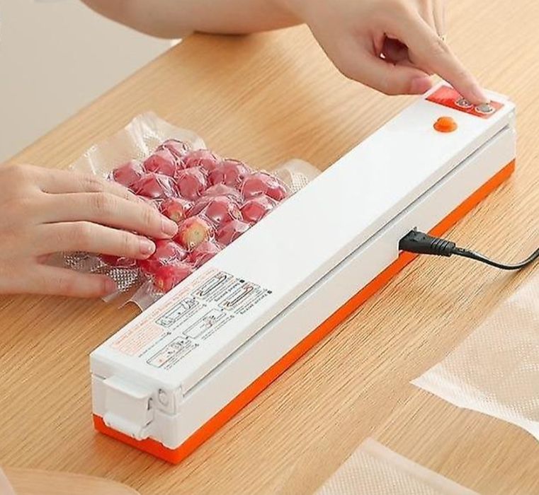 120lei Aparat vidat freshpackPro și 100 pungi