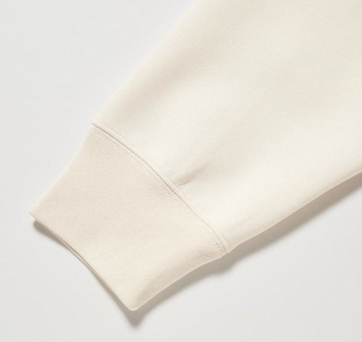 Костюм UNIQLO оригинал костюм.